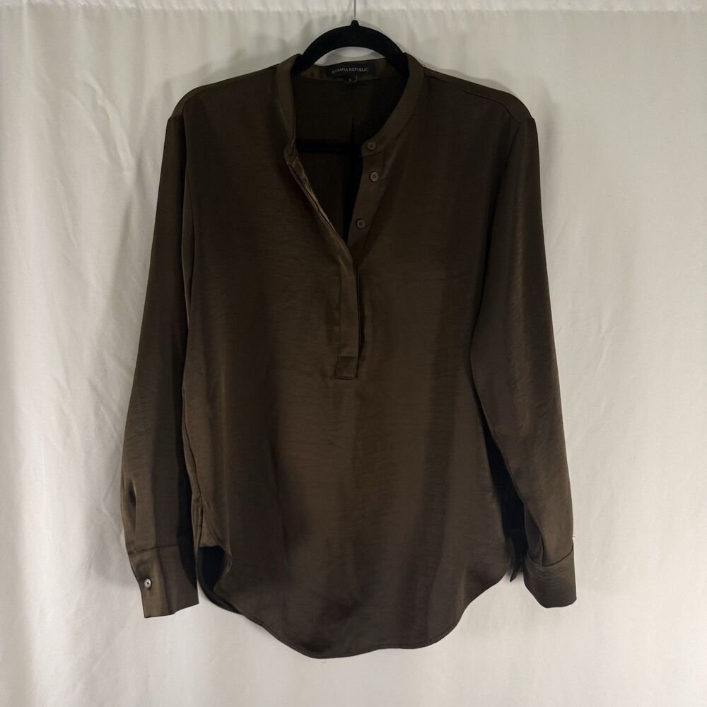 Banana Republic Satin Blouse Women's Small Brown Long Sleeve 1/2 Button Pullover